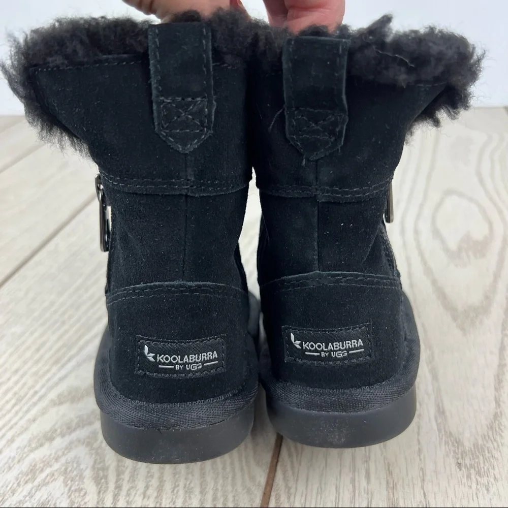 Koolaburra by UGG Aribel Short Zipper Boots 6 Black Suede $65